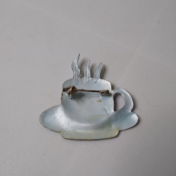 Vintage Cup And Saucer Dog Brooch - Picture 4 of 7